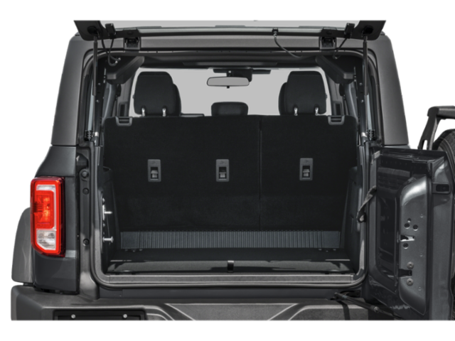 Coffre avec hayon ouvert