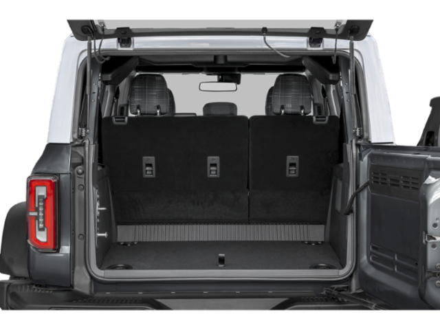 Coffre avec hayon ouvert