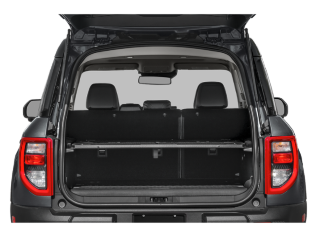 Coffre avec hayon ouvert