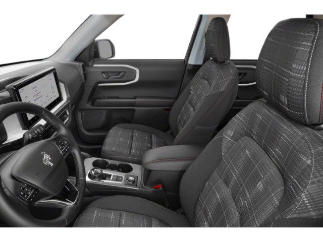 Côté conducteur avec porte ouverte, siège avant