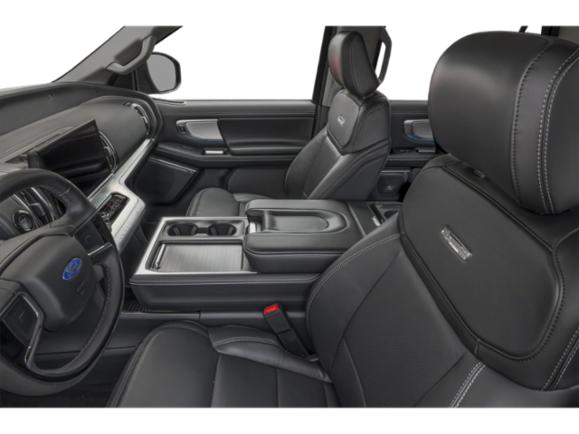 Côté conducteur avec porte ouverte, siège avant