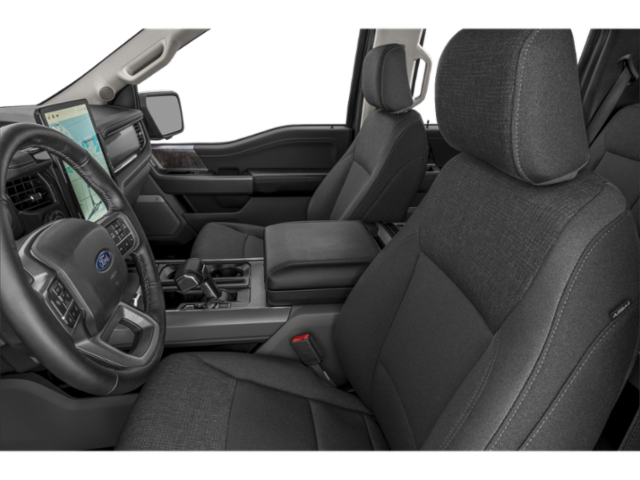 Côté conducteur avec porte ouverte, siège avant