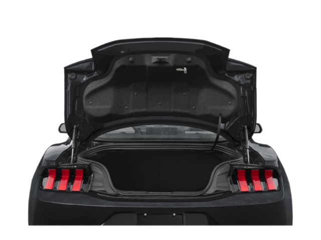 Coffre avec hayon ouvert