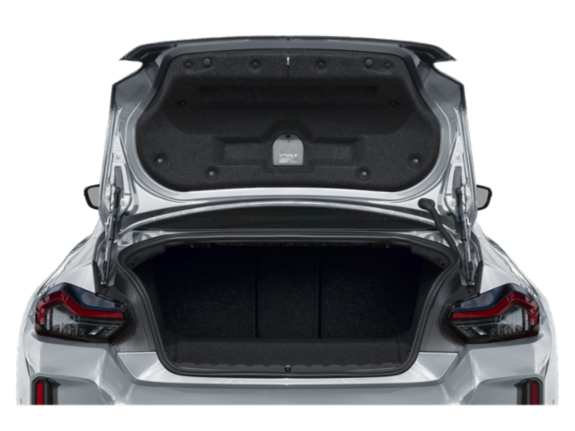 Coffre avec hayon ouvert