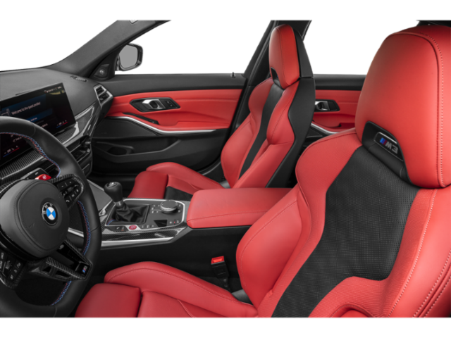 Côté conducteur avec porte ouverte, siège avant