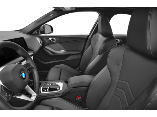 Côté conducteur avec porte ouverte, siège avant