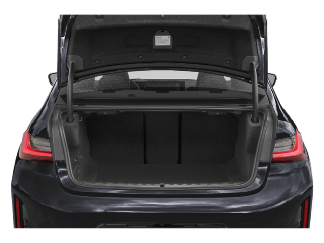 Coffre avec hayon ouvert