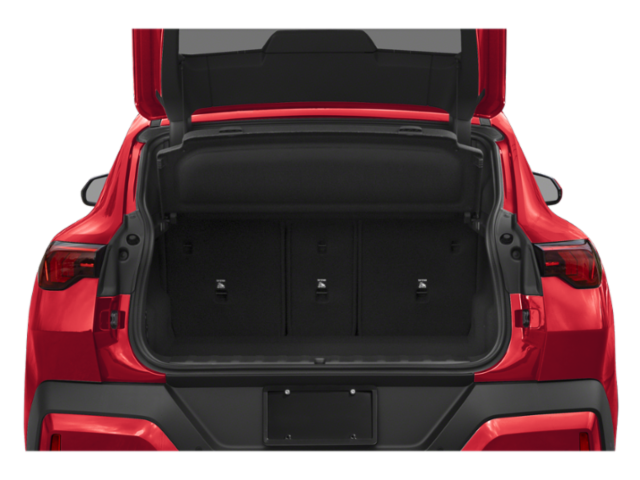 Coffre avec hayon ouvert