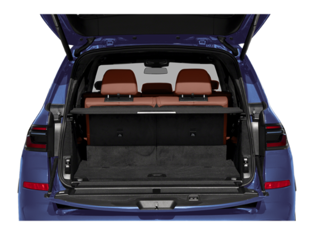 Coffre avec hayon ouvert