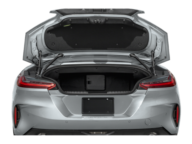 Coffre avec hayon ouvert