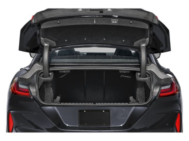 Coffre avec hayon ouvert